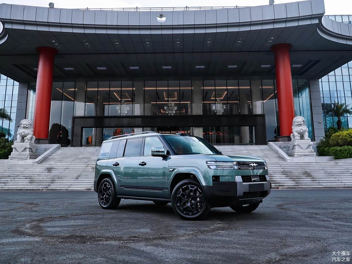 Фото Formula Leopard Titanium 7