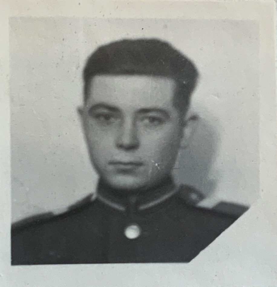 Николай Никанорович Ачкасов. Фотография из Архива ИФХЭ РАН.