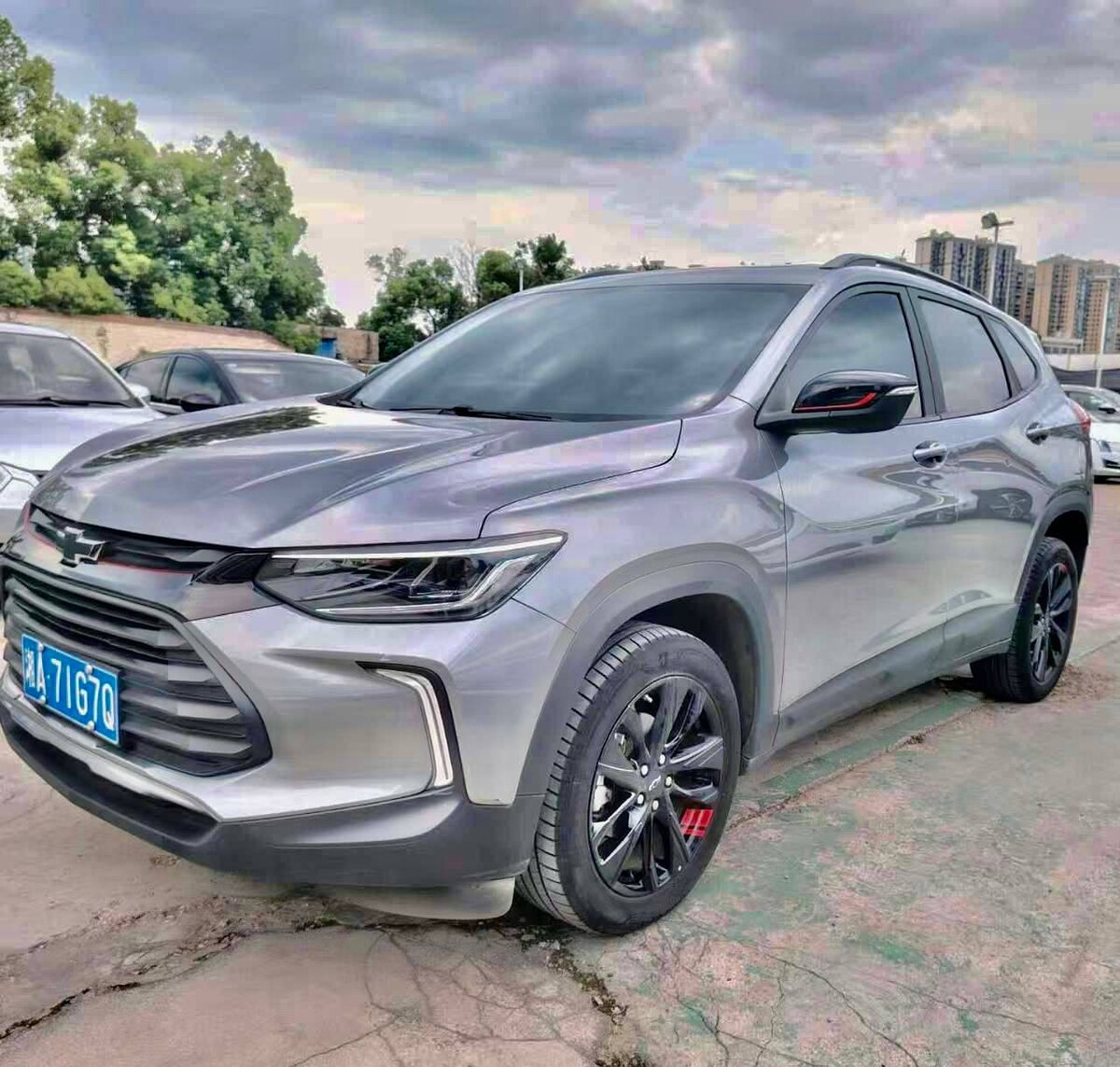 Chevrolet Tracker 2020 года, комплектация Redline.  Фото: Августинка Алена