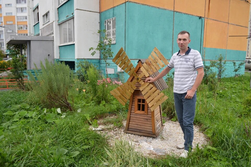 Дмитрий Шуляков сам сделал эту мельницу. Фото: из архива героя публикации.