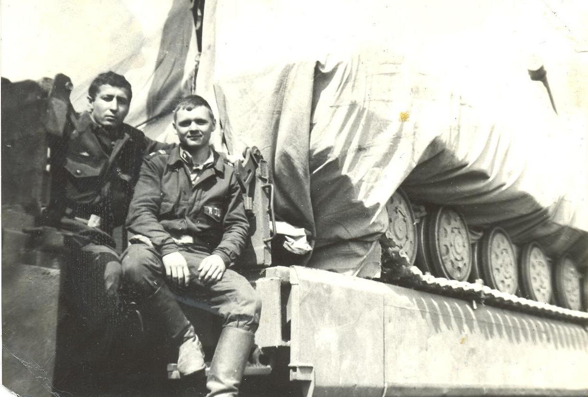 Дорогие дальние...