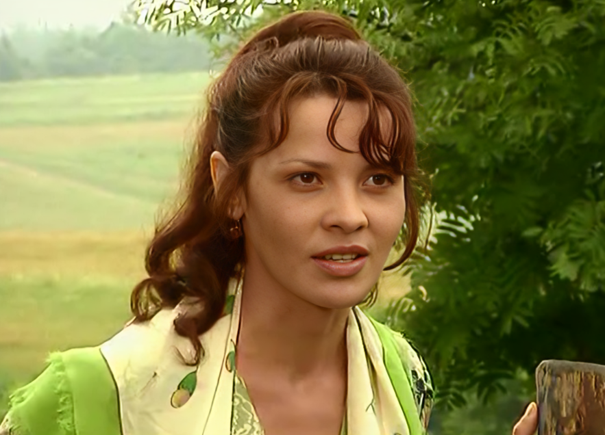 Анжелика Вольская в сериале «Две судьбы»