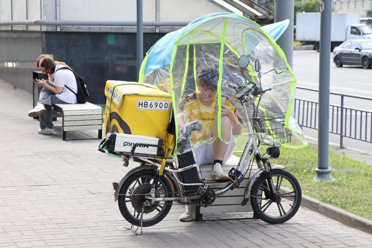    Труд доставщика считается тяжёлым