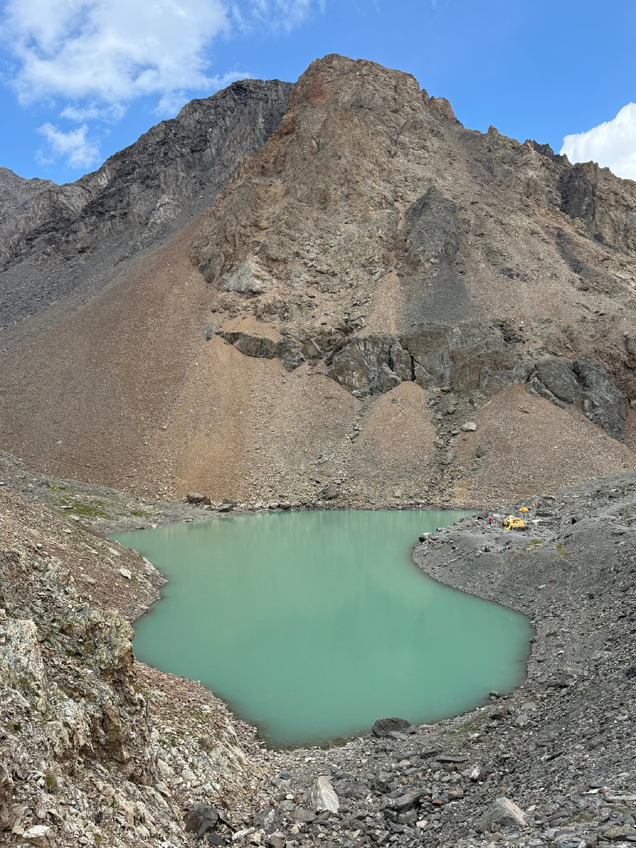 Алтай. Голубое озеро. Ходим-едем