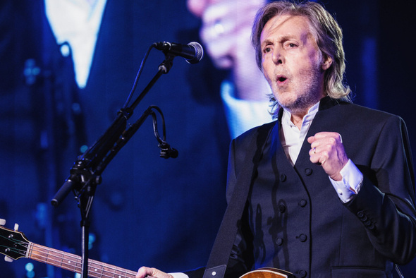     Пол Маккартни в X