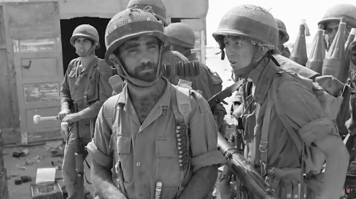 Мицнефет: особый израильский подход к маскировочным чехлам на армейских шлемах