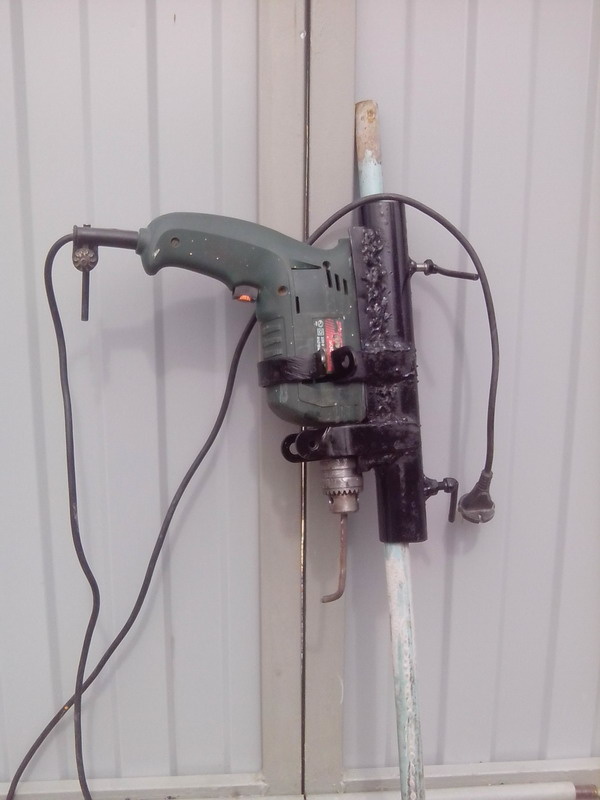 Бетонный вибратор из дрели