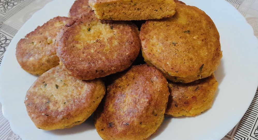 Сытные котлеты из чечевицы