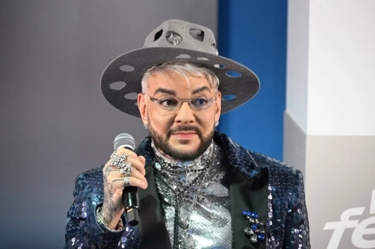    Киркоров упал на сцене во время выступления на «Новой волне»