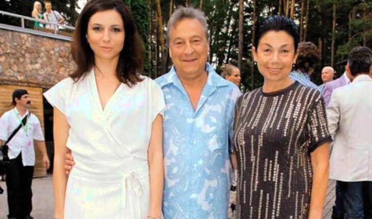 С родителями