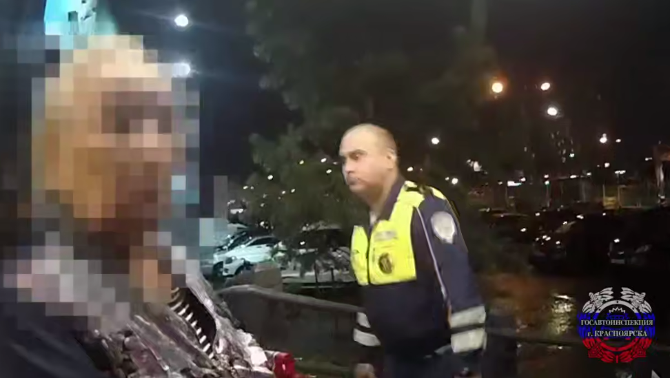     Красноярские инспекторы ГАИ отговорили пенсионерку от перевода денег мошенникам