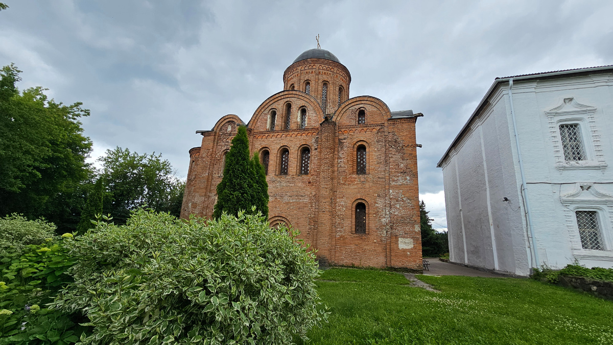 Петропавловский храм в Смоленске