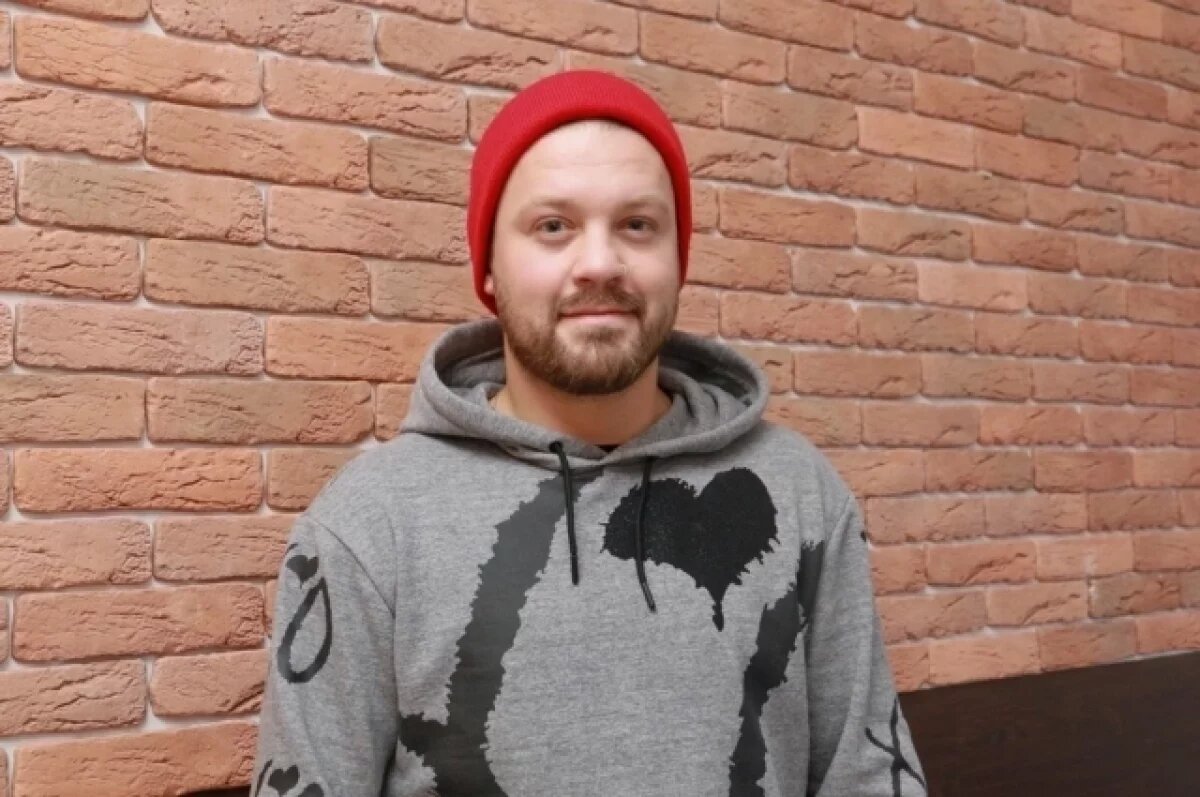    Группу Арсения Бородина залили перцовым баллончиком в Новосибирске