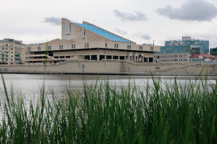    «Я очень люблю это здание на улице Татарстан, оно для меня родное. Считаю, что это будет крепкий тыл».   
Фото: «БИЗНЕС Online»