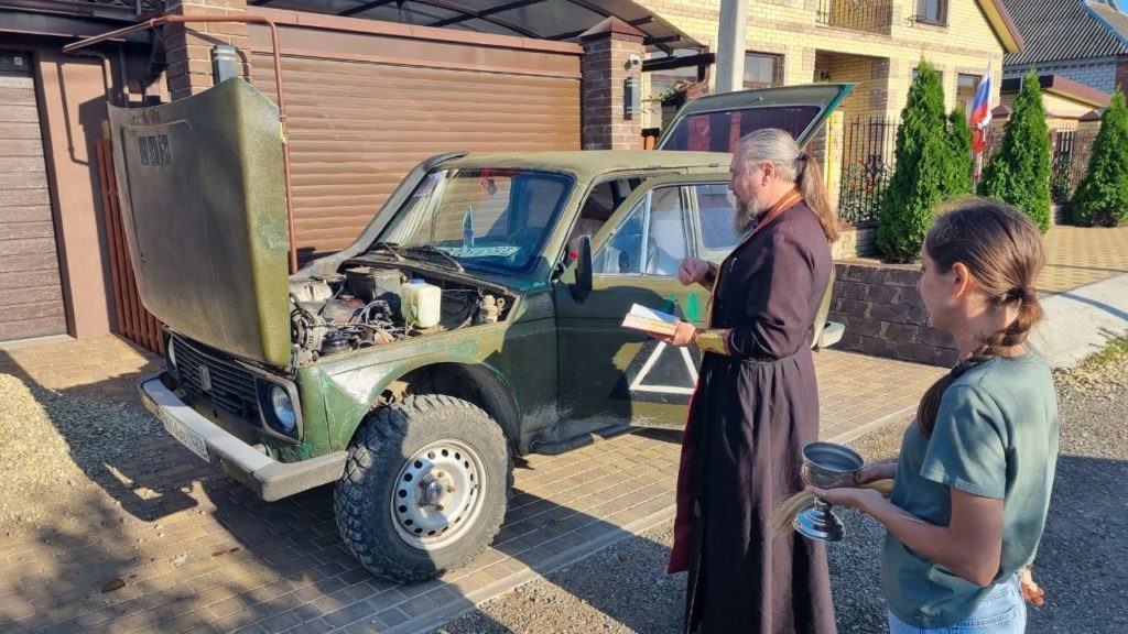    Фото добровольцев.