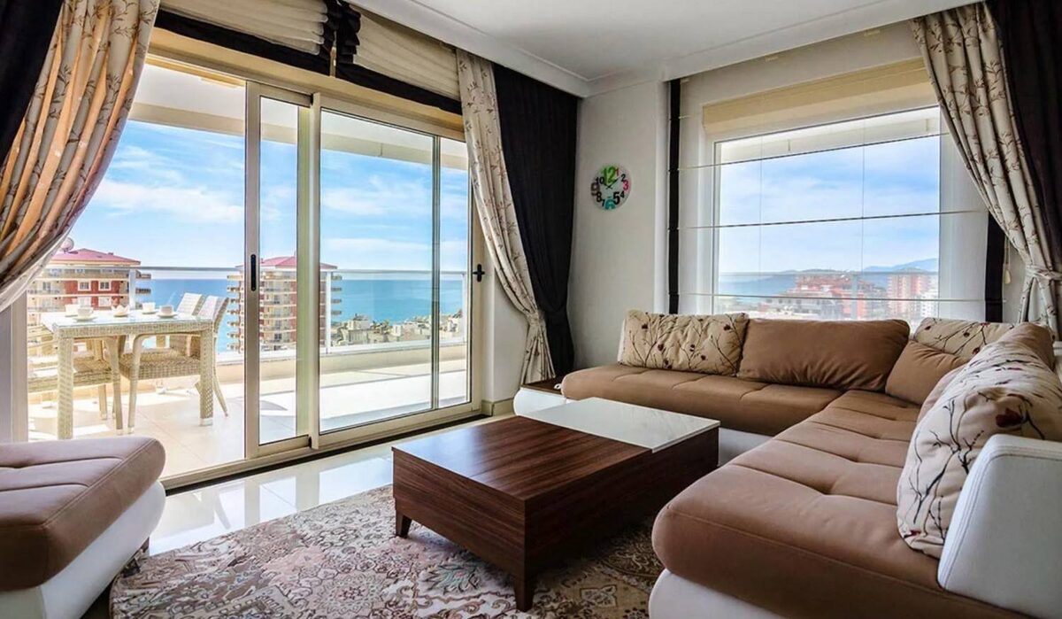 Изображение взято с сайта https://class-tour.com/wp-content/uploads/1/f/5/1f5b9e72e7989619cbb66cbfdb38c2ce.jpeg