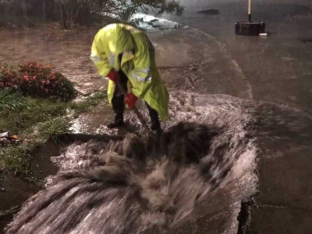 Прочистка ливневки в Сочи