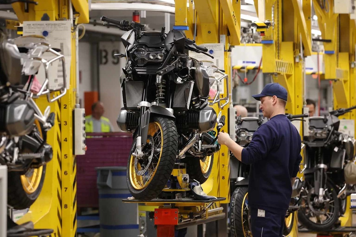 Трамп расширяет тарифы на сталь на более чем 400 потребительских товаров