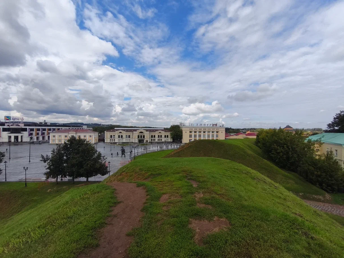 Это фото со смартфона, чуть позже опубликую кадры (или целое видео) с камеры