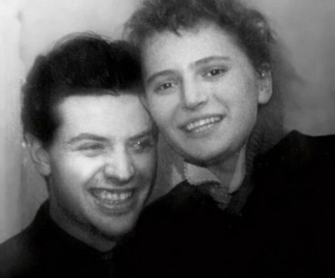 Александр и Наталья в молодости / Википедия