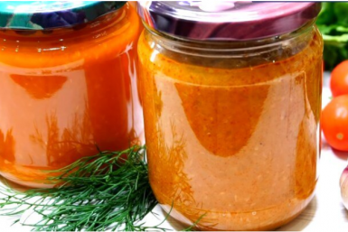 Кабачковая икра "как в СССР": рецепт, который просят повторить каждую зиму  📷

