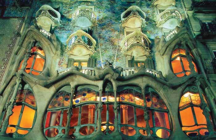 Окна бельэтажа