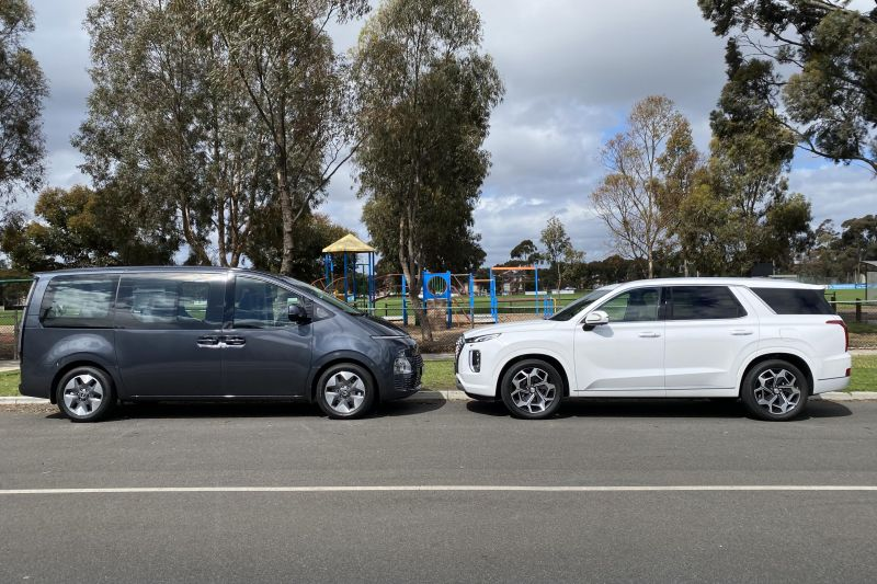 Hyundai Palisade SUV и Hyundai Staria