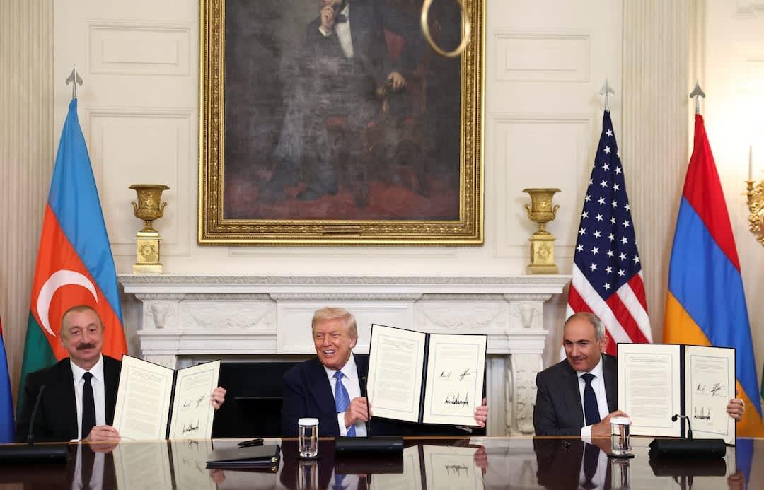 Иран угрожает заблокировать новый транзитный коридор Трампа.