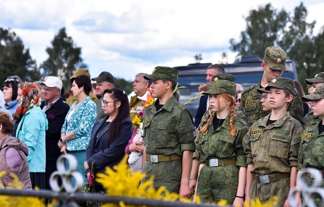 В Тверской области захоронили шестерых красноармейцев, найденных поисковиками