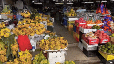 Фрукты на рынке Дананга.