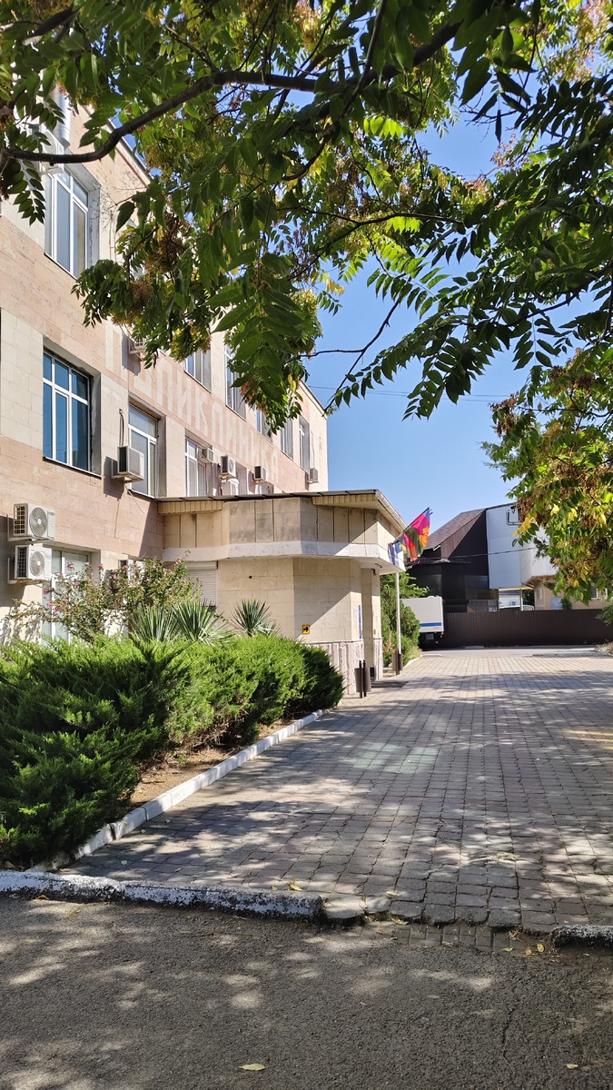 Центральный вход поликлинику