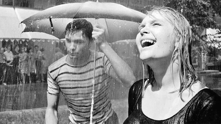    Кадр из к/ф «Я шагаю по Москве», реж. Георгий Данелия, 1964 г.