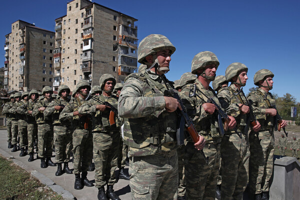 «Мы должны быть готовы к войне»: Баку наращивает военную мощь