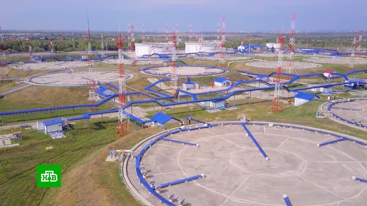    Венгрия и Словакия обвинили ВСУ в новом ударе по нефтепроводу «Дружба»