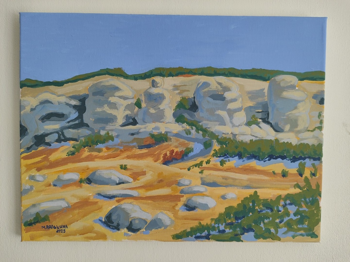 Мария Вяльшина, «Бахчисарайские сфинксы», 2025 год, 40х30 см, холст, темпера. Картина в частном собрании Дома-музея Е.В. Нагаевской и А.Г. Ромма в Бахчисарае