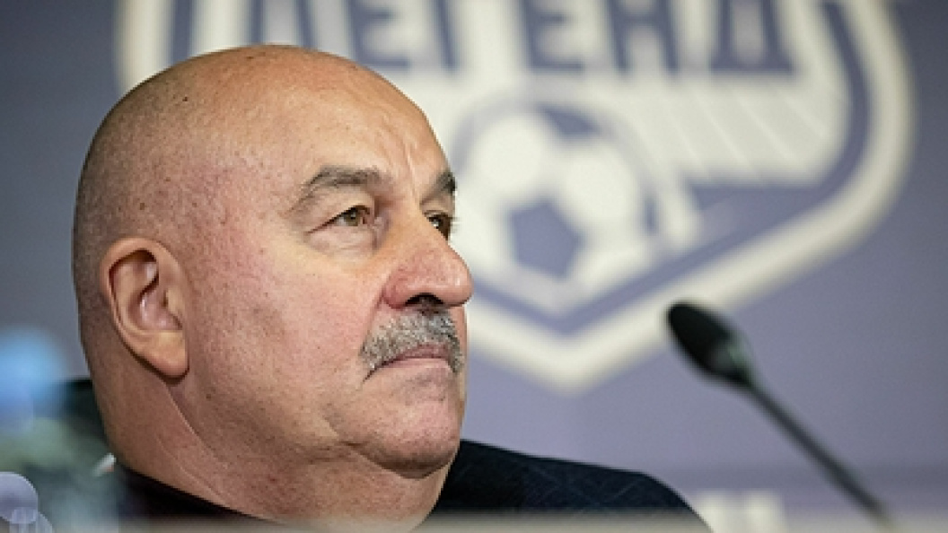    Станислав попробует одержать вторую победу подряд. Матч его "Ахмата" и "Оренбурга" Владимира Слишковича состоится сегодня вечером.Edgar Breshchanov/Globallookpress