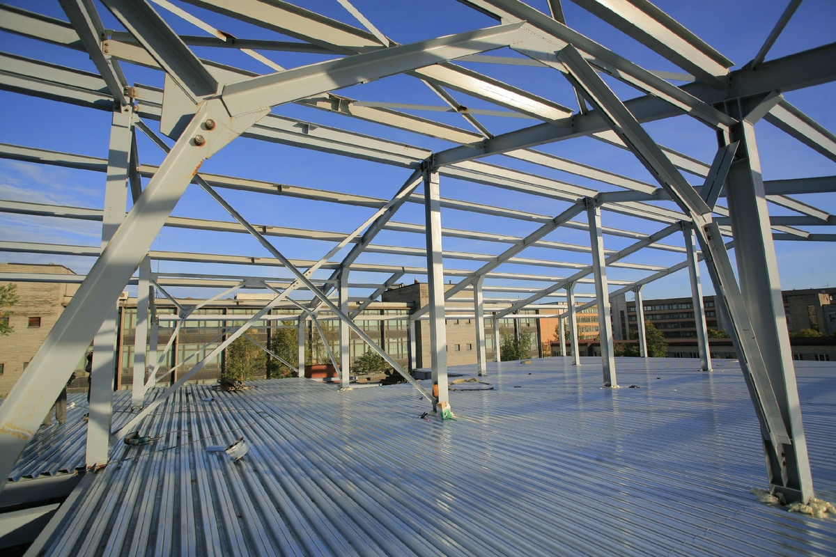 Огнезащита несущих металлоконструкций на производственных объектах