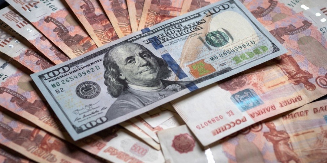 В сентябре будет девальвация рубля: к чему готовиться россиянам с рублёвыми сбережениями
