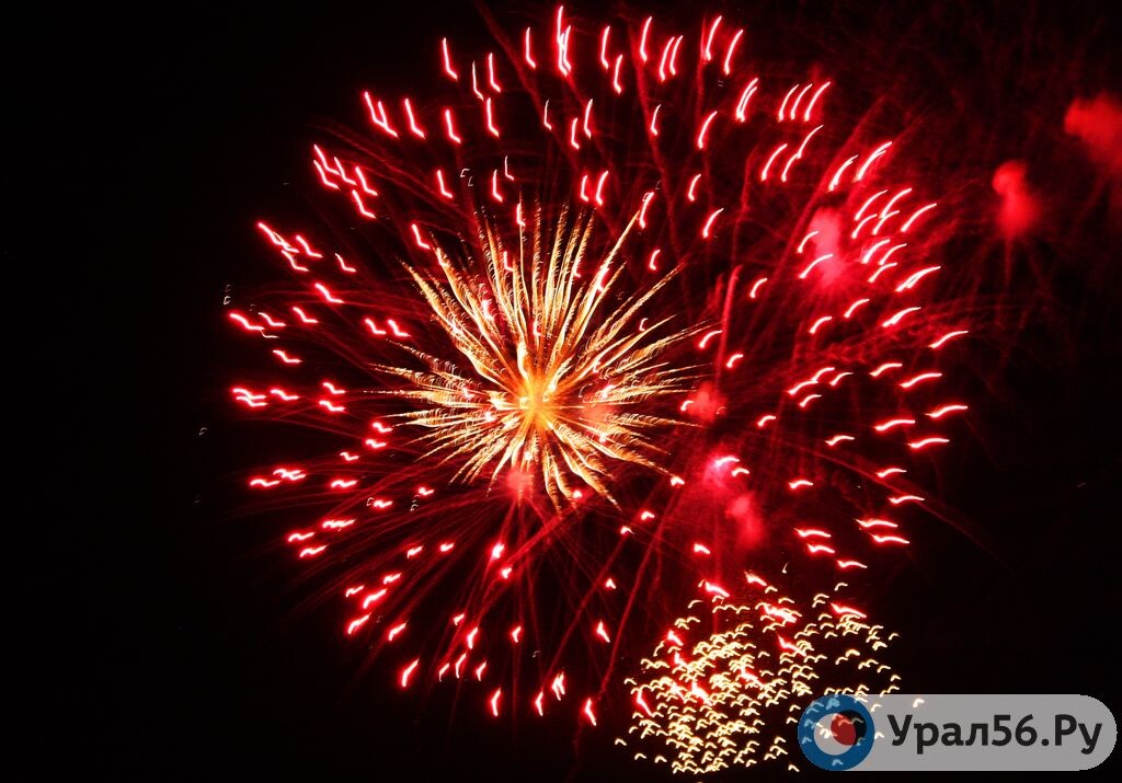    В Орске в День города после салюта от центра пустят трамваи. Как будет ходить общественный транспорт?