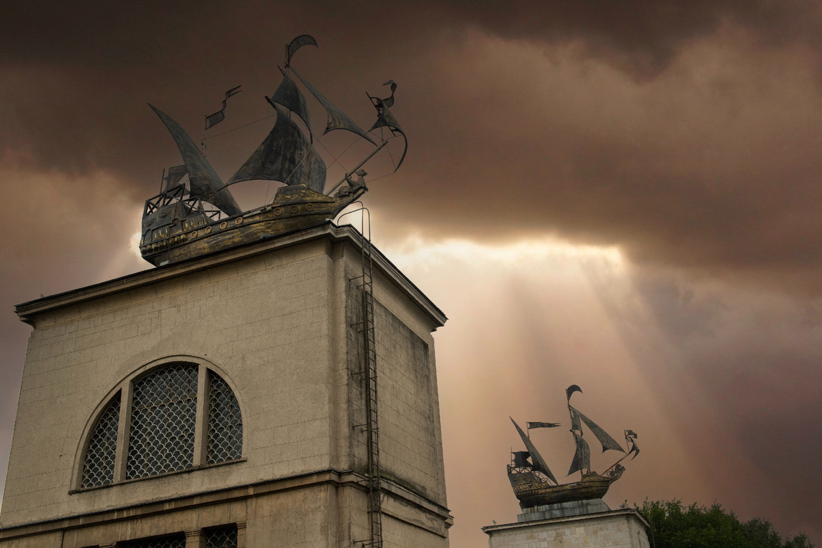 Яхромские каравеллы - символ Канала. Фото автора.