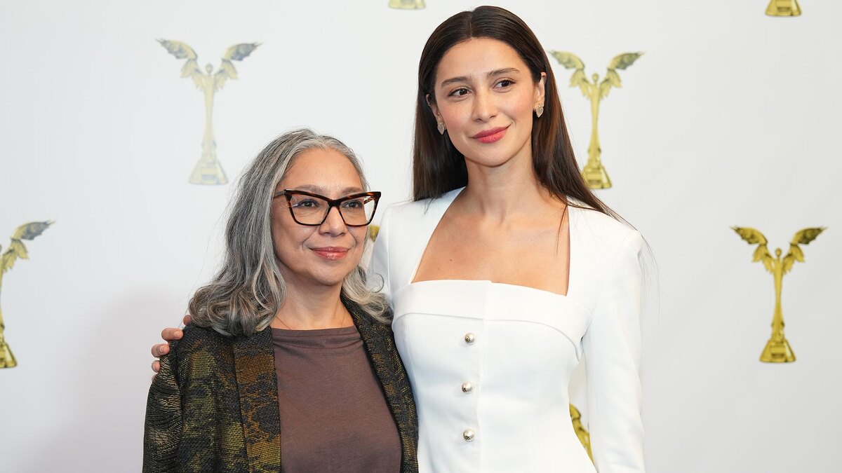 Равшана с матерью/ Фото: ИЗВЕСТИЯ/Дмитрий Коротаев