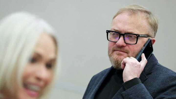 Депутат Милонов призвал лишать гражданства сбежавших из России звезд