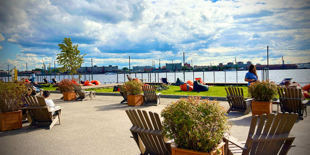 Необычный Санкт-Петербург: полярные собаки, культурные кластеры и длинная желтая лента