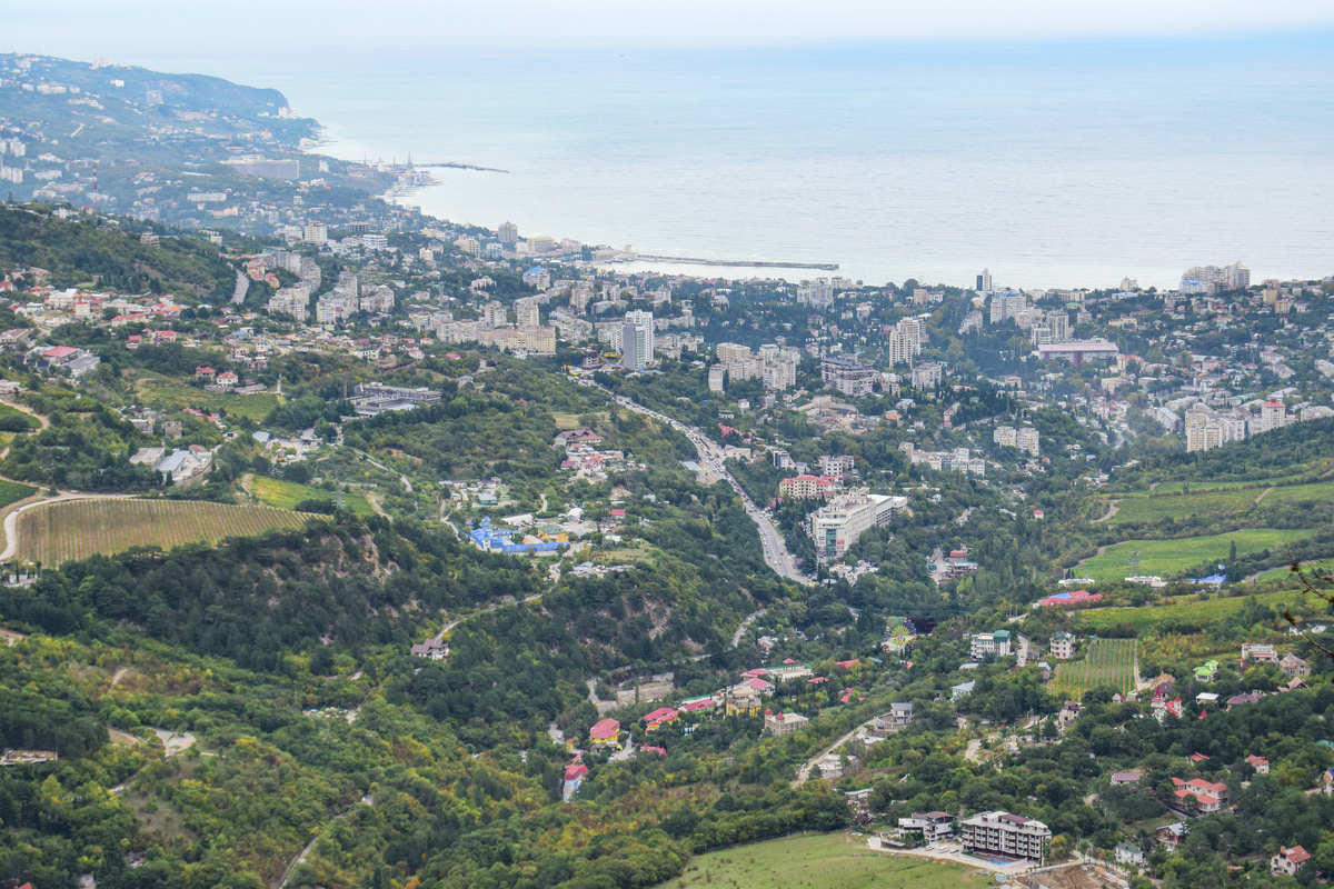 Вид на Ялту // Туристический портал Республики Крым, Светлана Мальцева
