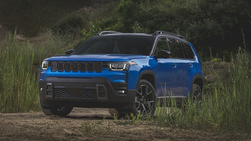    На фото: Jeep Cherokee нового поколения