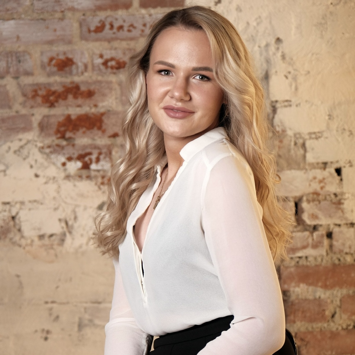 Дарья Акулова | Врачебный бизнес по-человечески
Что происходит по ту сторону ресепшена. Блог руководителя, который строит сеть клиник без страха и токсичности. Про управление, культуру и развитие.