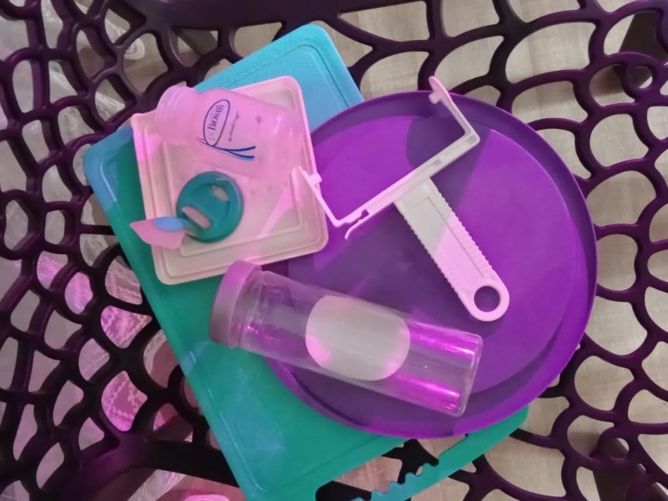 Решила начать  с завала  в очень отдалеом шкафчике на кухне, до которого не доходили руки... 