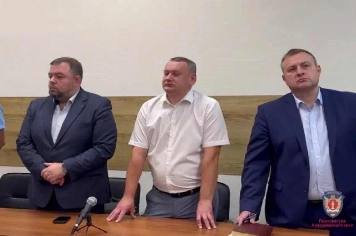    Защита Юрия Лапшина и Константина Мандрова не смогла добиться смягчения наказания.