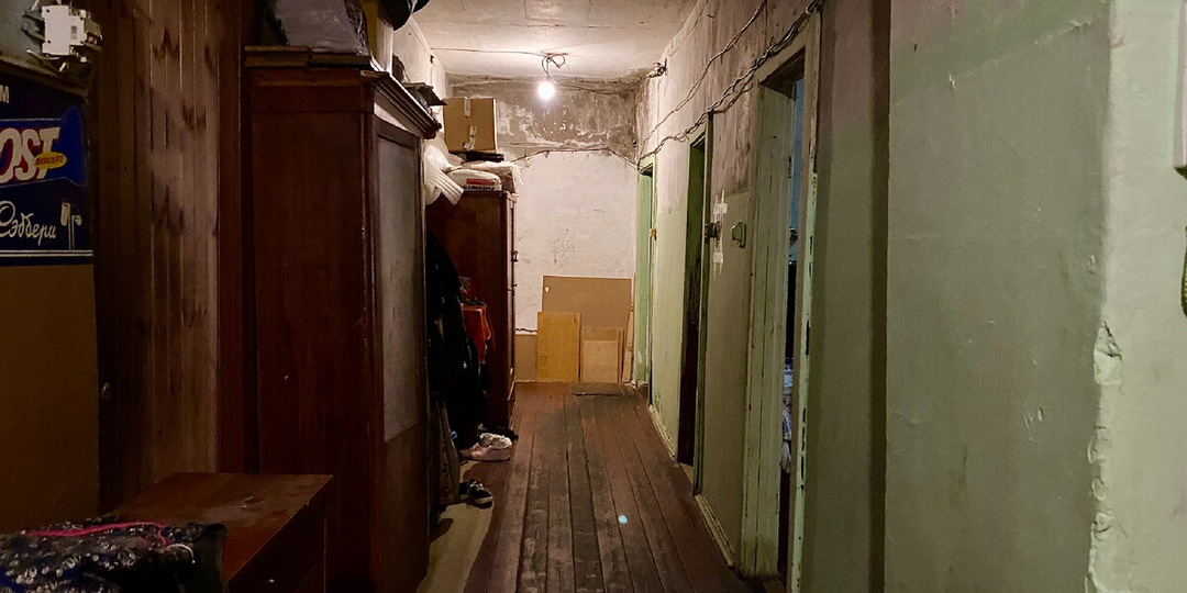 Жил в коммуналке в центре Питера. Стыдно, но я расскажу, как это было