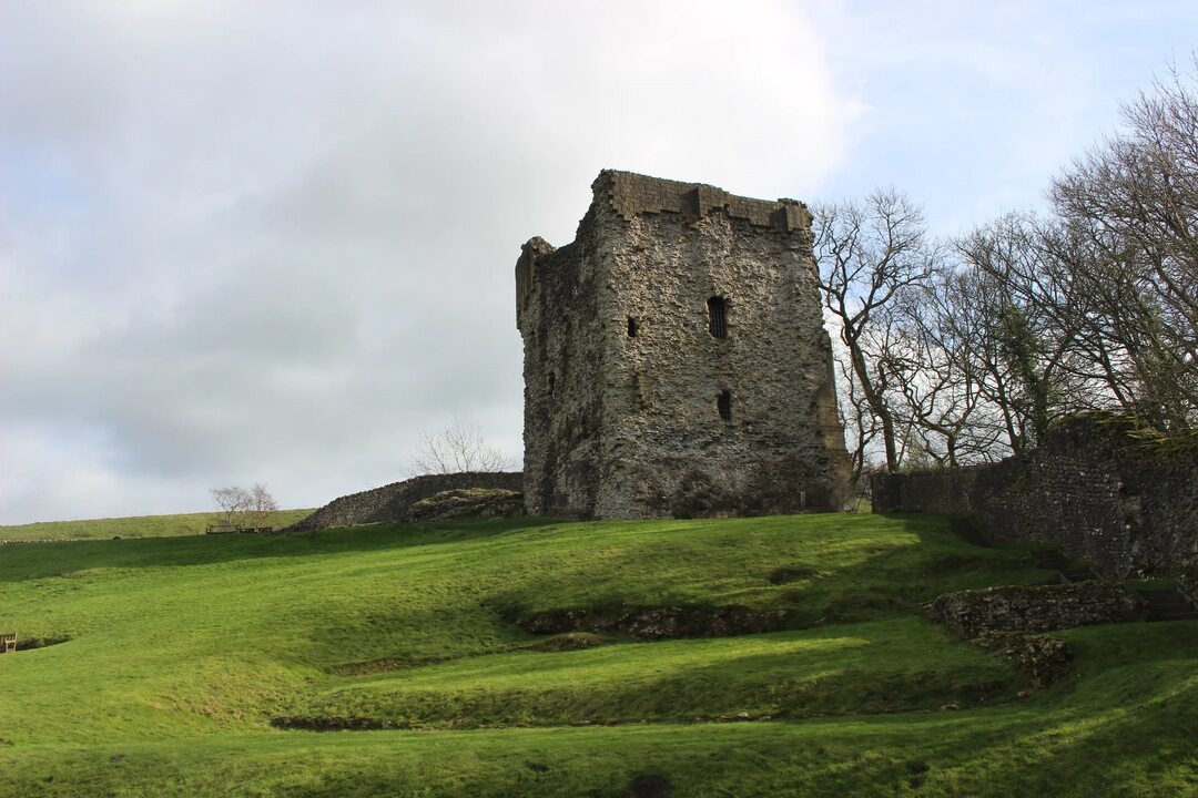 Замок Певерил/Peveril Castle